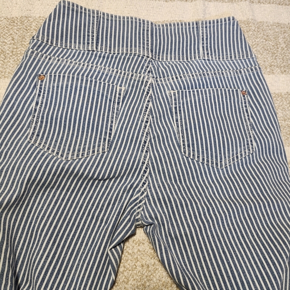 Striped Blue Jeans - Picture 7 of 7